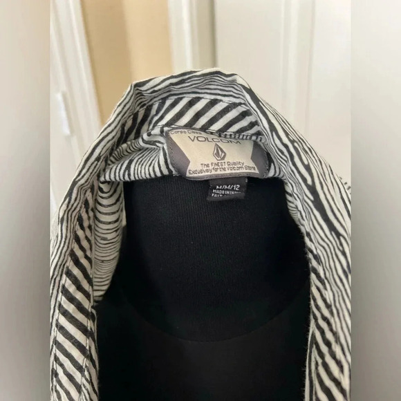 VOLCOM | RETRO Corpo Class “Not So Classic Tank” - Size M - Picture 2 of 5